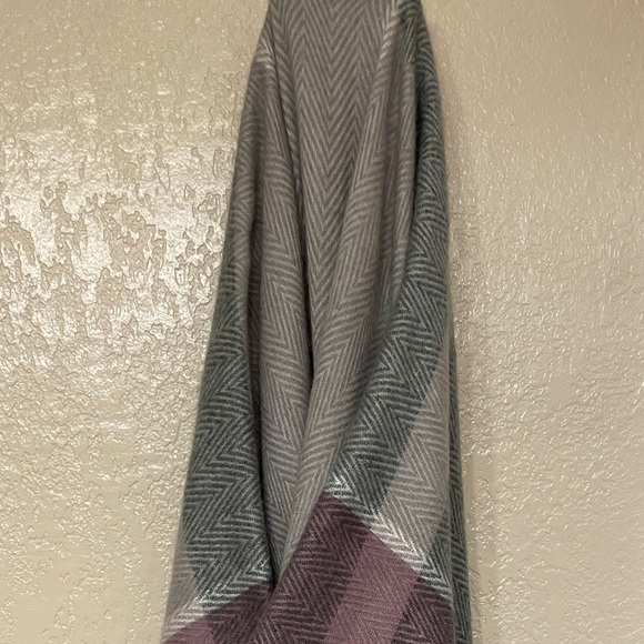 Balance Collection Los Angeles Pastel Ruana Fringe Trim Layering Poncho boho OS - Picture 4 of 6